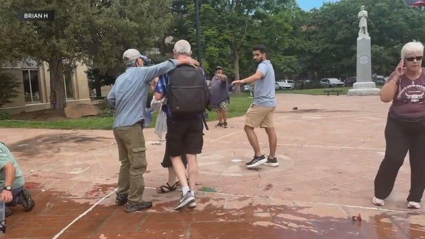 boulder-attack-bystanders-10pkg-transfer-frame-2011.jpg 