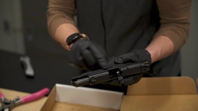 10p-pkg-atf-etrace-law-wcco7yxb-00-02-4703.jpg 