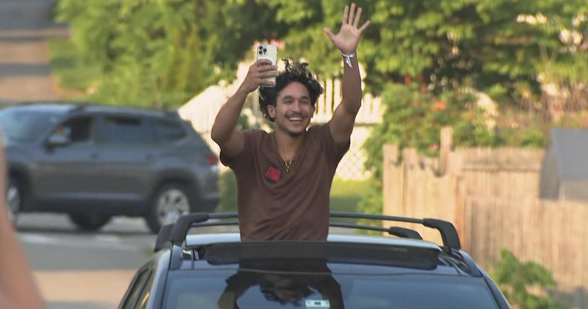 Milford teen returns home after being released from ICE custody 