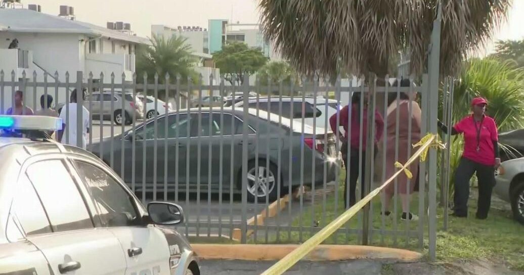 2 teens hospitalized after shooting at Lauderhill apartment complex