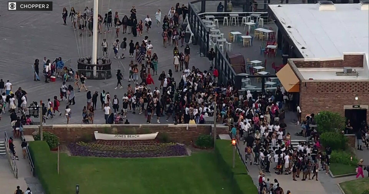 Jones Beach expected to reopen Friday after fights 