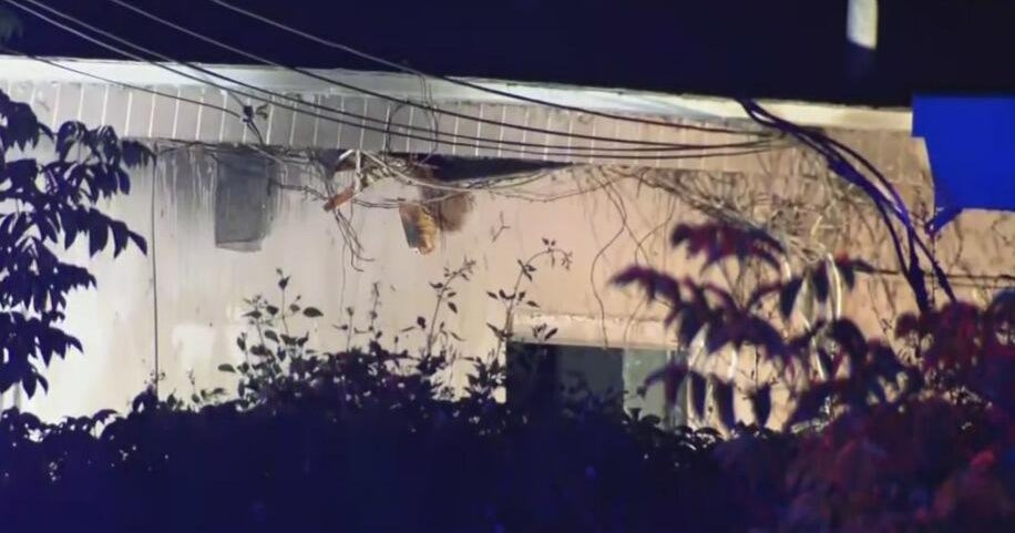 7 people escape West Park house fire that killed cat