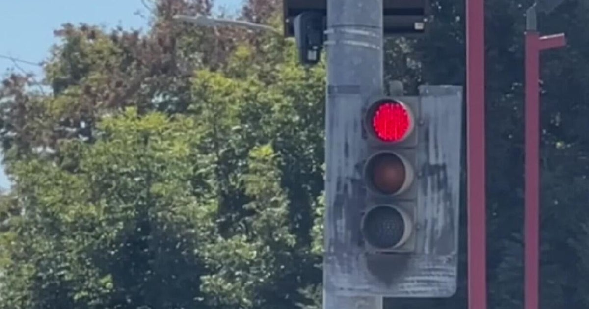 Over 500 red-light violations occur in Manteca in just 1 month, police say 