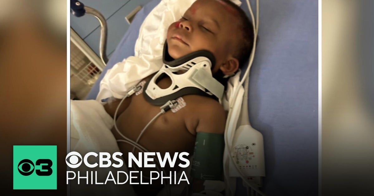 2-year-old boy hospitalized after being hit by 2 cars in Strawberry ...