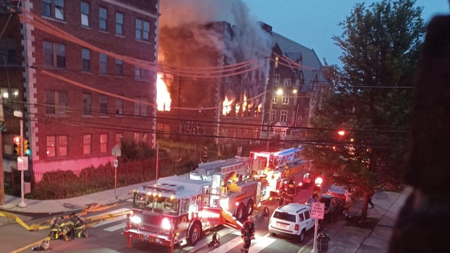 west-philadelphia-fire-walnut-street-apartment-building.jpg 
