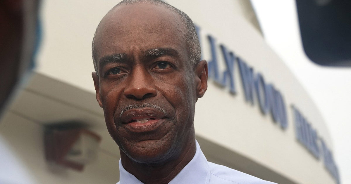 Perjury charge dropped against ex-Broward Schools superintendent 