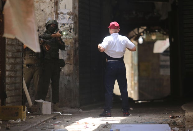 El soldado israelí mató a dos filas palestinas en el Nablus 