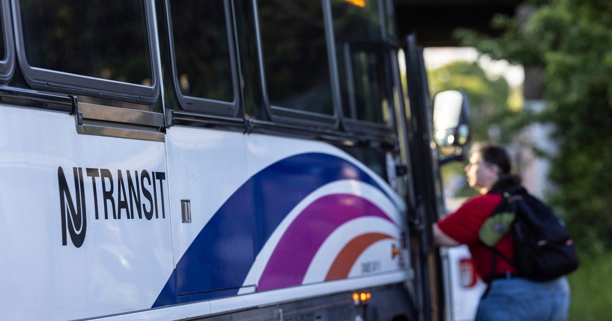 NJ Transit train engineers OK tentative deal that ended 3-day strike 