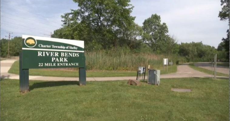 Deceased body found in car at Shelby Township park, circumstances under investigation 