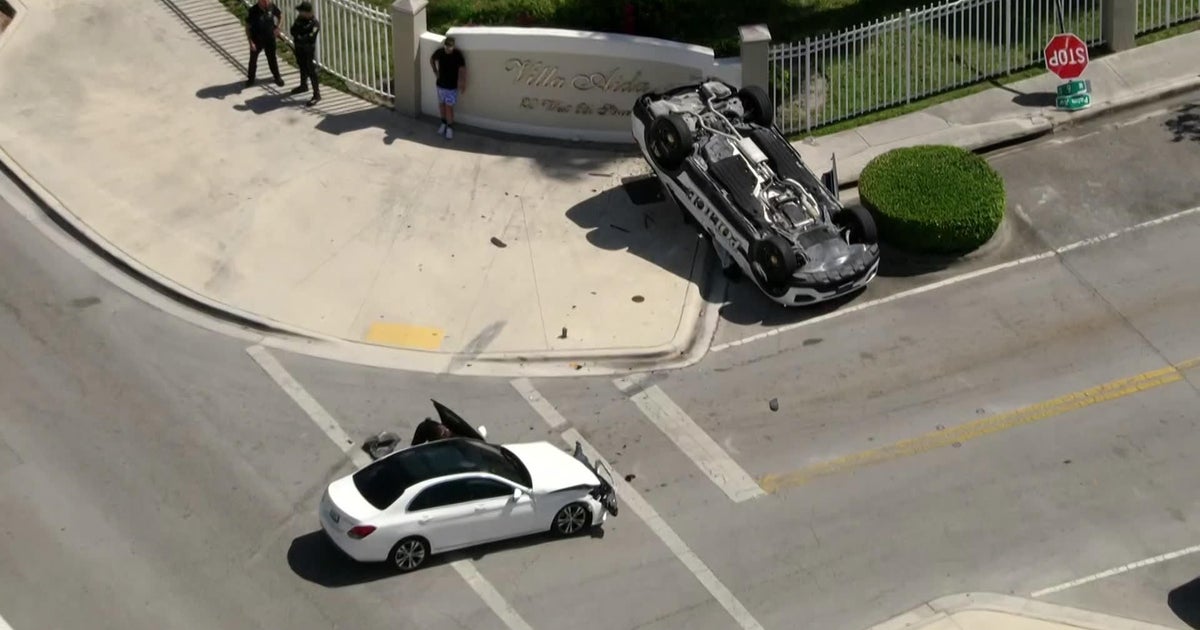 Police investigate Hialeah crash involving police cruiser