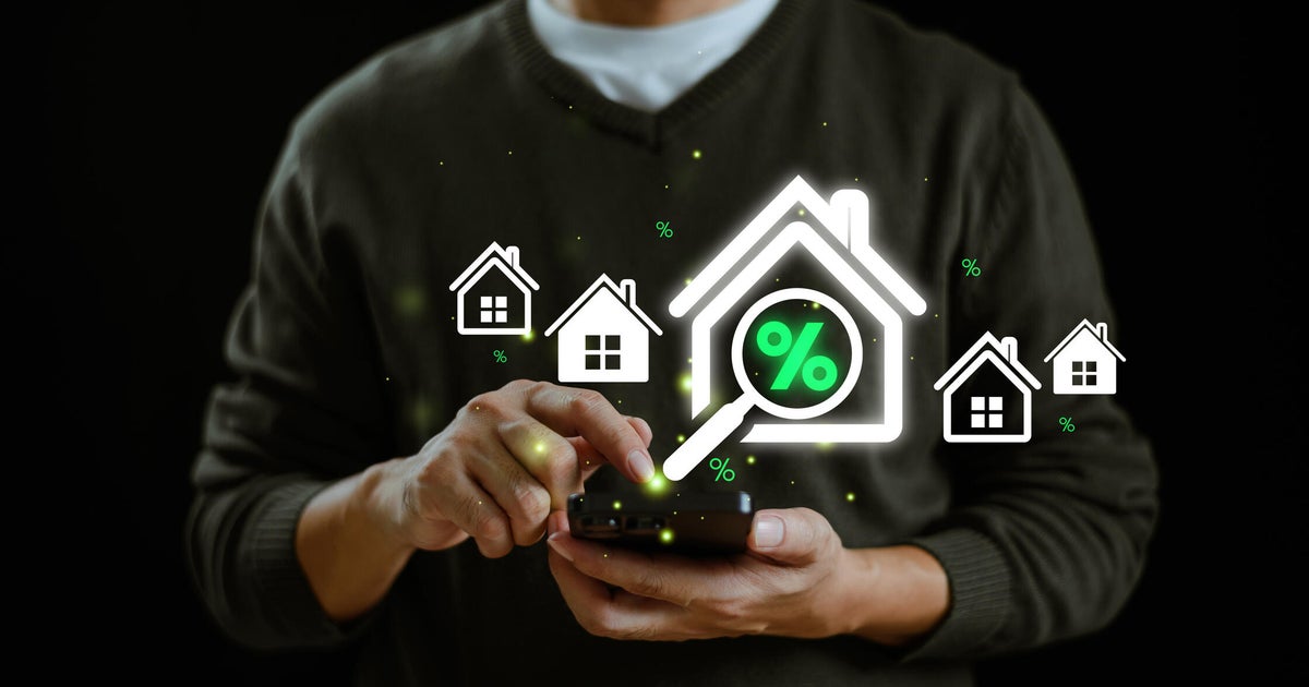 HELOC rates are falling again. Here are 3 things homeowners should consider now. 