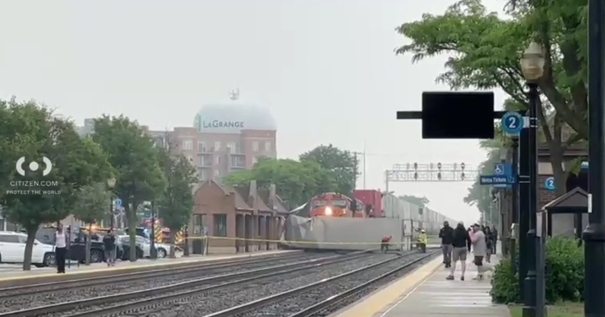Metra BNSF trains not operating Westmont to Berwyn for freight train crash 