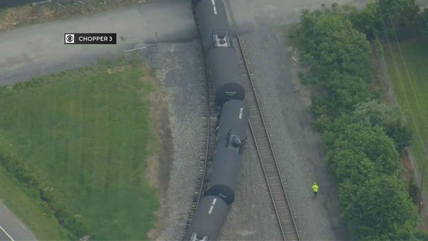 delaware-train-derailment-today-bear-de-old-porter-road-2.jpg
