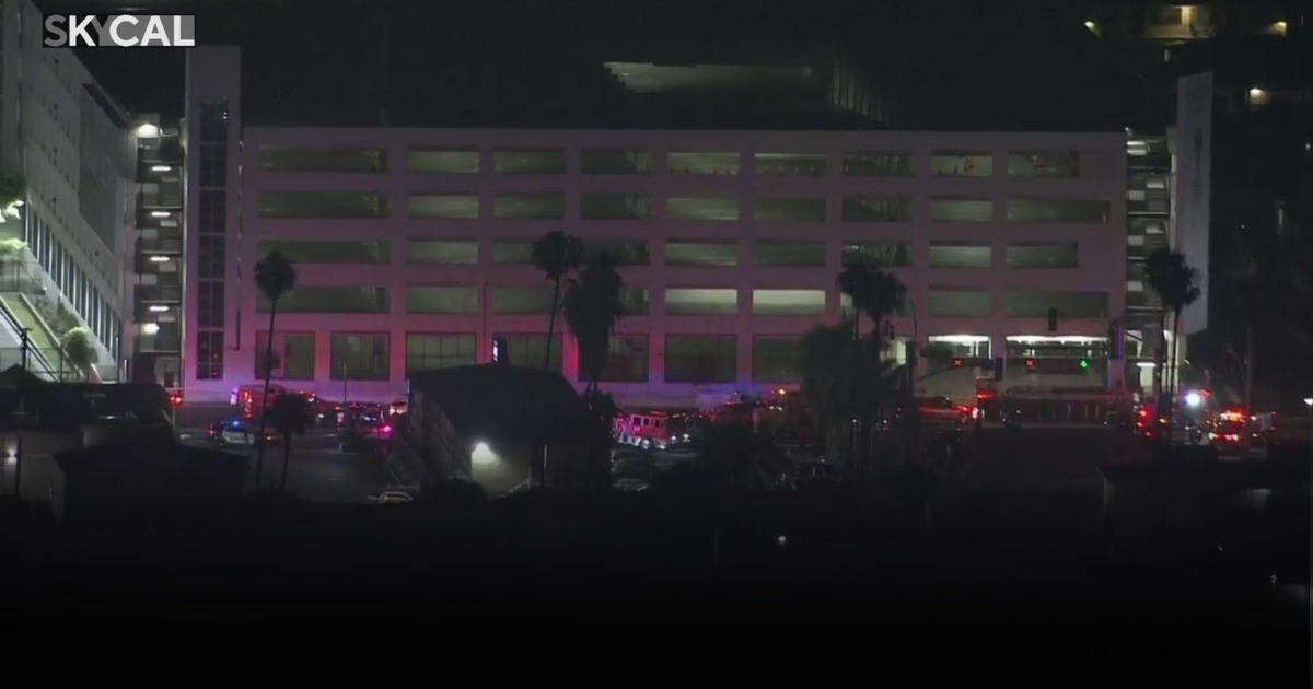 Crash near Inglewood's Intuit Dome injures several people 