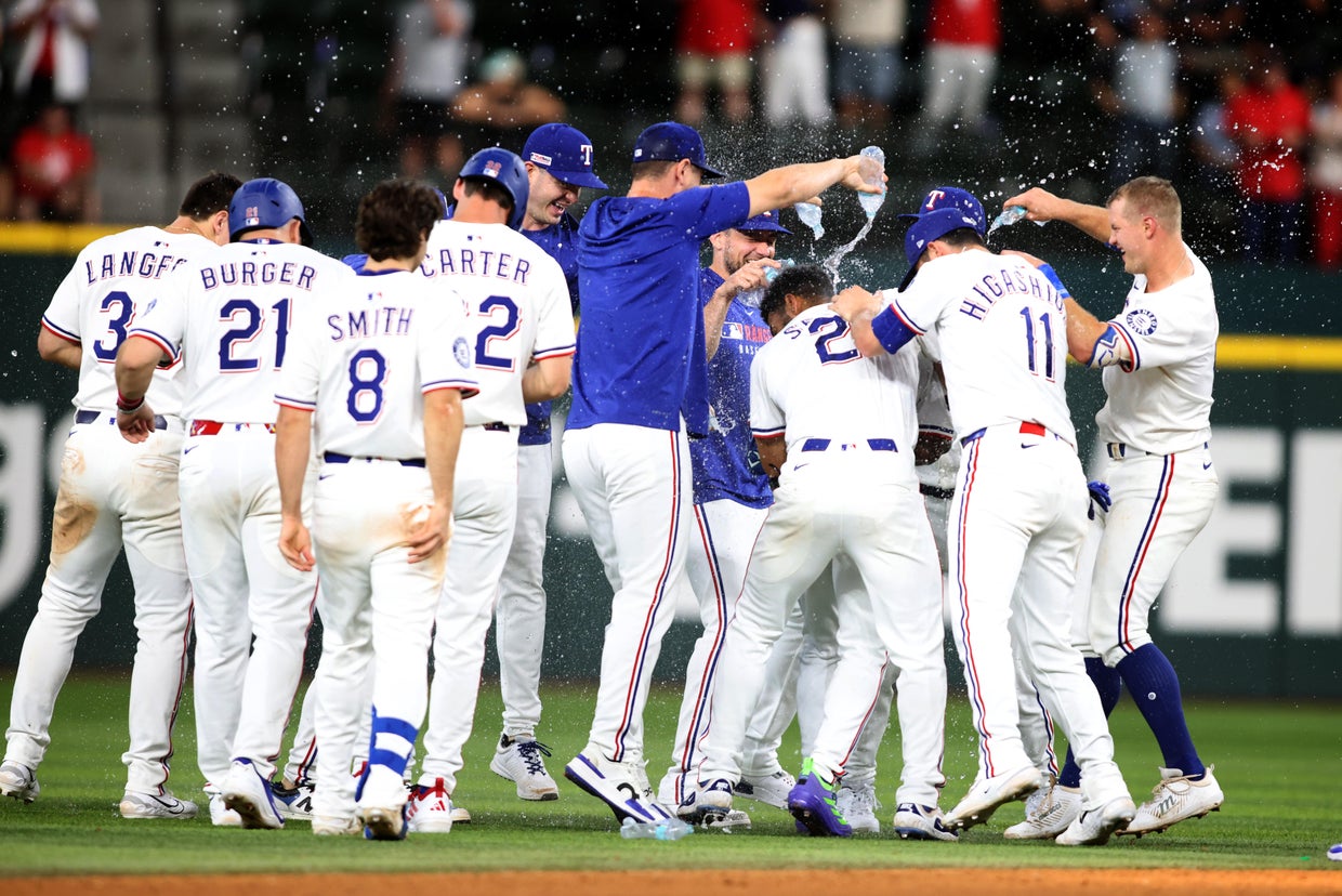 García delivers 6th career walk-off in 11th, lifts Rangers to 5-4 win ...