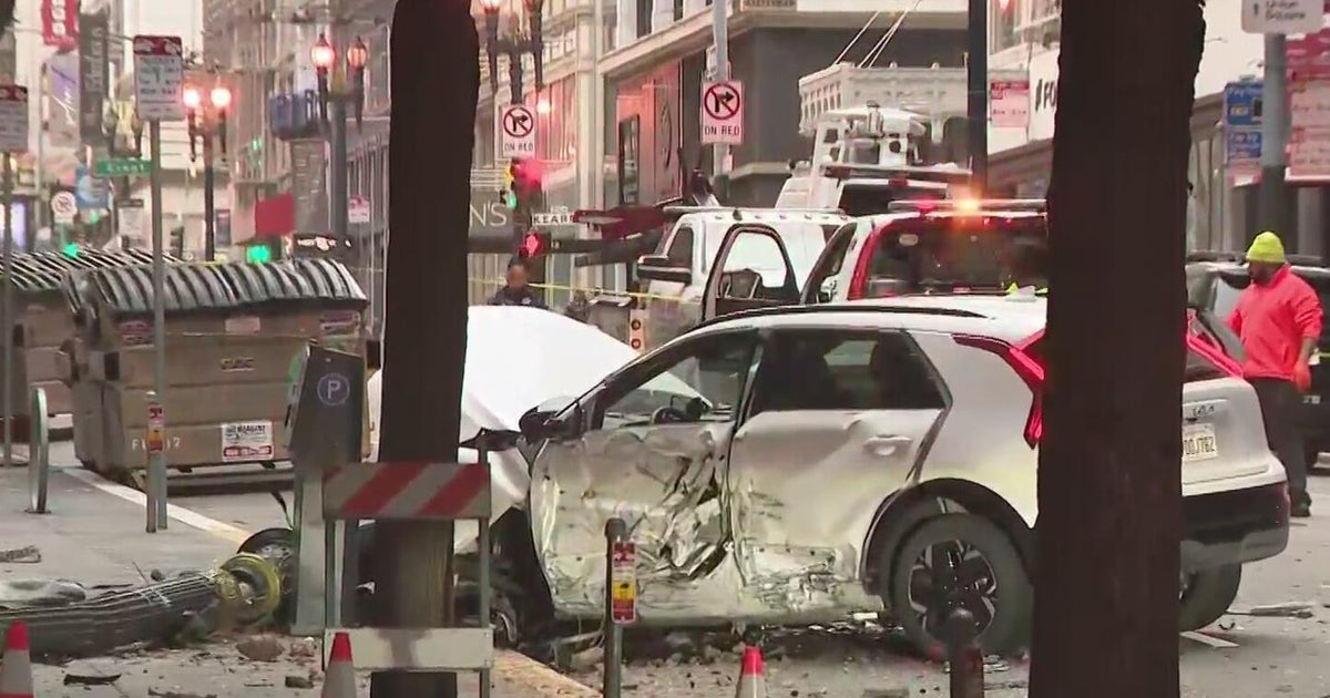 San Francisco police arrest 2 after overnight pursuit, crash in Financial District 