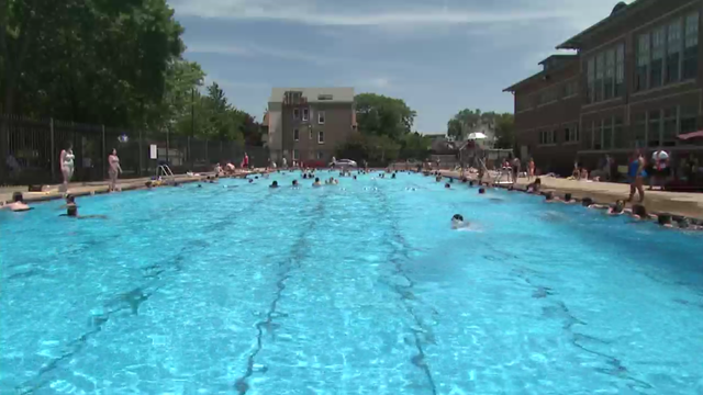 chicago-swimming-pool-generic.png 