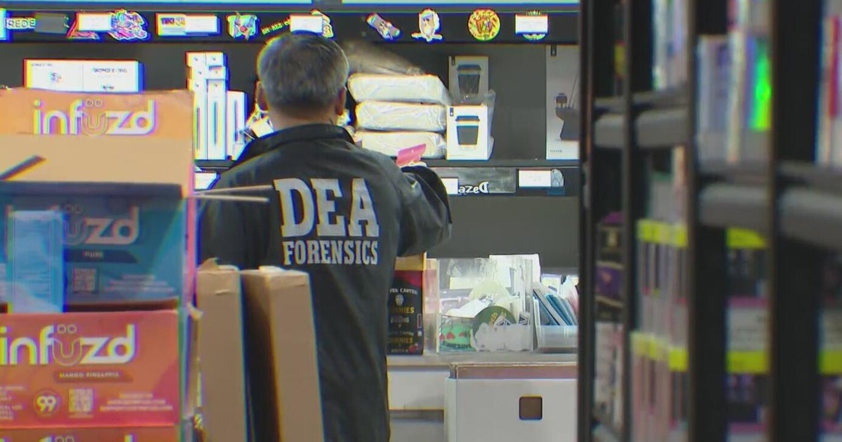 Police increase pressure on hemp businesses with raids across North Texas 