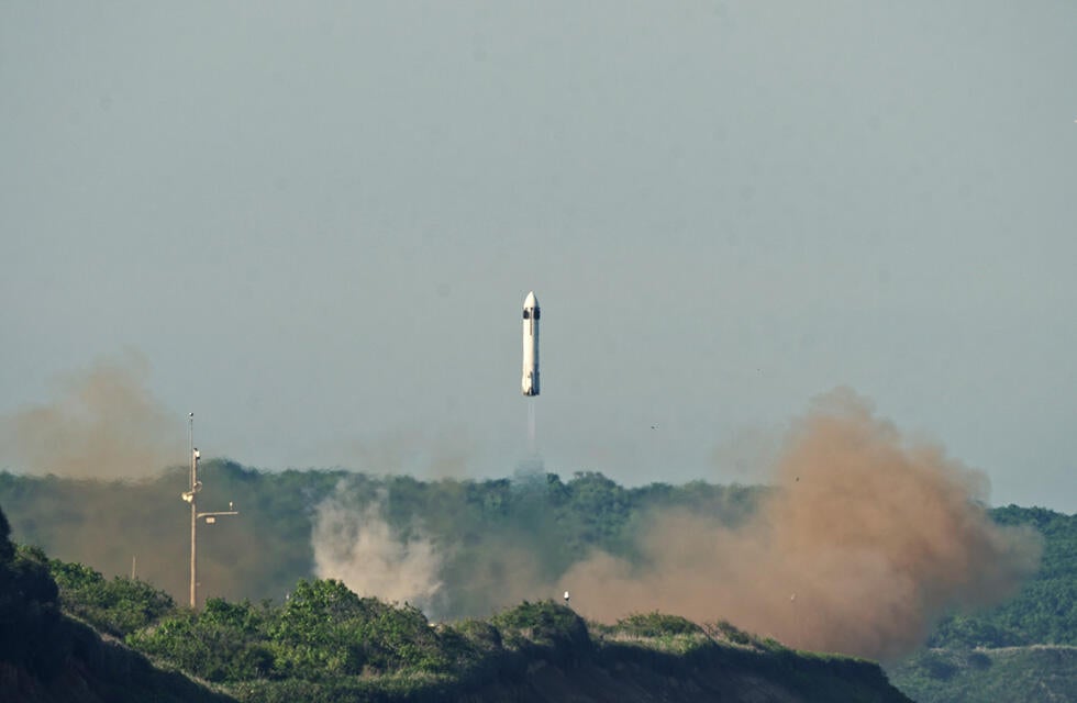 Honda hails successful test of reusable rocket as it looks to get into ...