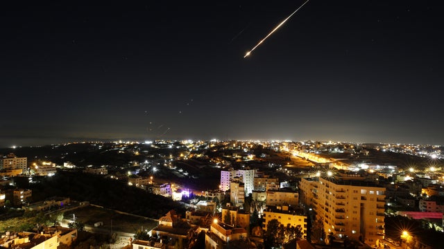 Iran launches new retaliatory attack on Israel with 25 missiles 