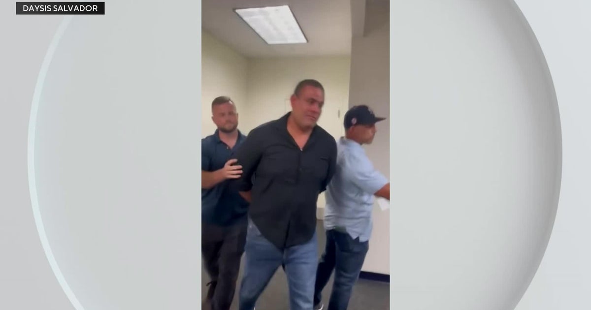 Video shows ICE detaining Cuban immigrant after Miami court asylum hearing