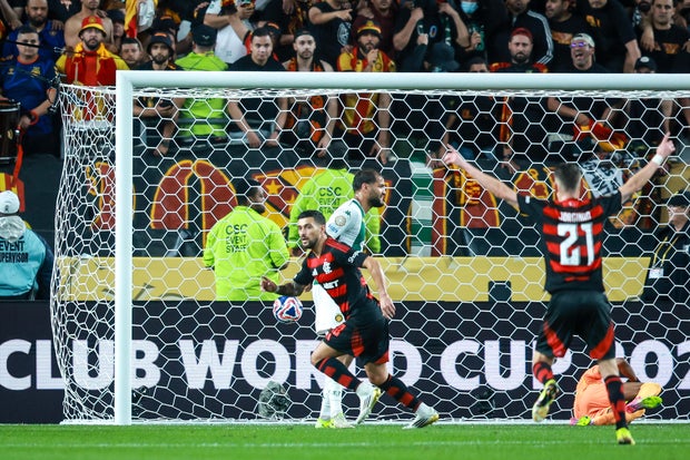 CR Flamengo v Esperance de Tunis: Group D - FIFA Club World Cup 2025