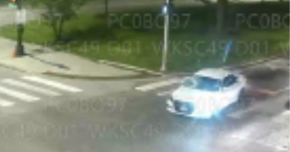 CPD seek car in hit-and-run crash on DuSable Lake Shore Drive on North Side 