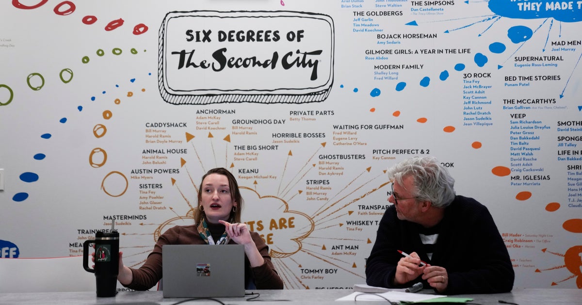 Second City works with Chicago police to help impart leadership skills 