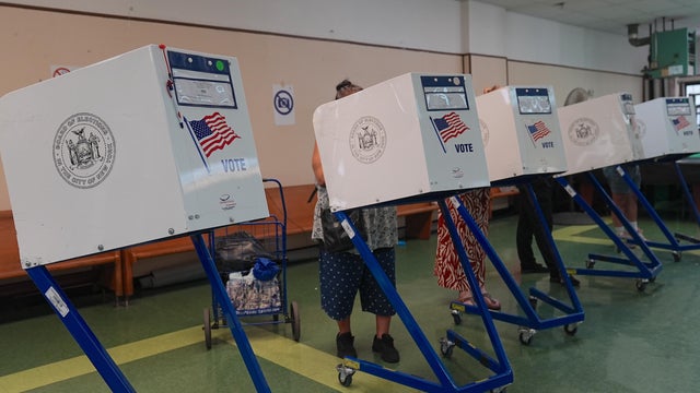 Democrats vote in New York City's mayoral primary 