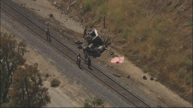 moorpark-train-crash.jpg 