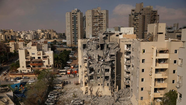 Israel Hit With Missile Barrage After Trump Announces Impending Iran-Israel Ceasefire 