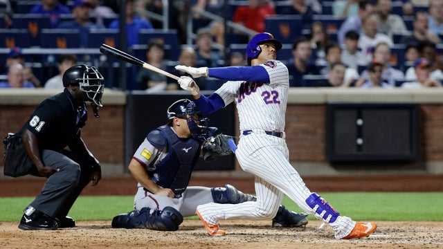Juan Soto #22 of the New York Mets follows through on his seventh inning home run against the Atlanta Braves at Citi Field on June 25, 2025 in New York City. 