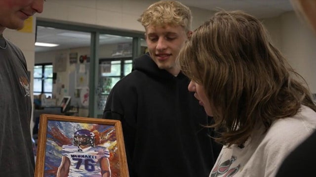 How a lonely high school senior used her art to connect with her classmates 