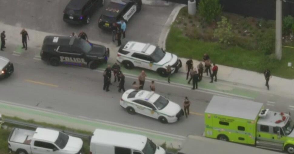 Police shooting leads to pursuit that ends in Medley, officials say