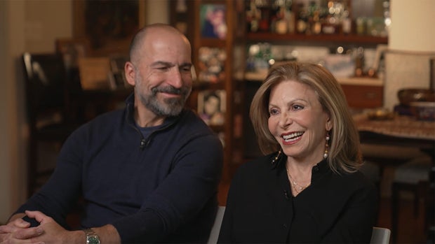 uber-ceo-dara-khosrowshahi-y-madre-lili.jpg