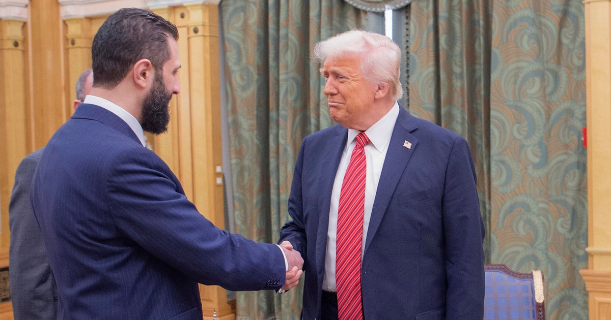Trump expected to sign executive order easing Syria sanctions 