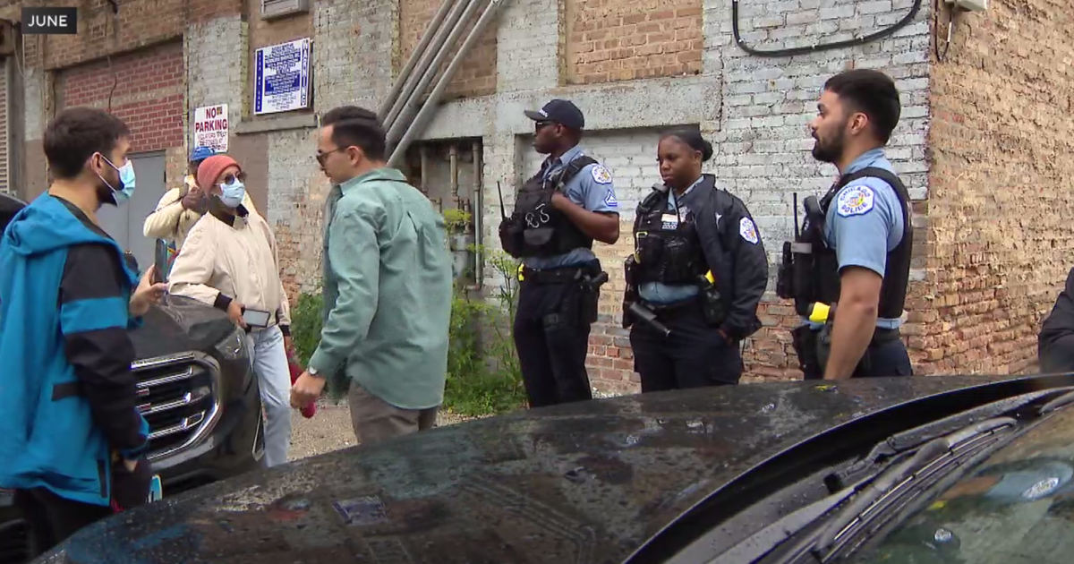City Council panel calls for probe of CPD actions at ICE operation in South Loop 