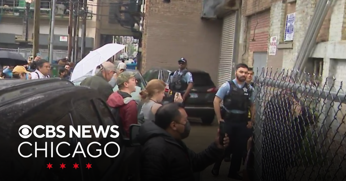 Chicago Alders Seek Probe of CPD Role in South Loop ICE Operation