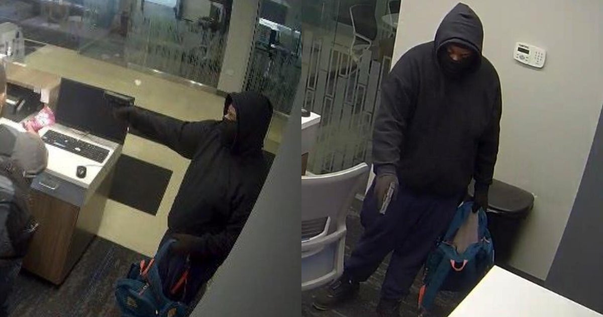 Man charged in pair of credit union robberies on UIC campus, two carjackings 