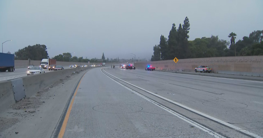 All lanes of westbound 10 Freeway in Pomona blocked after deadly hit-and-run 