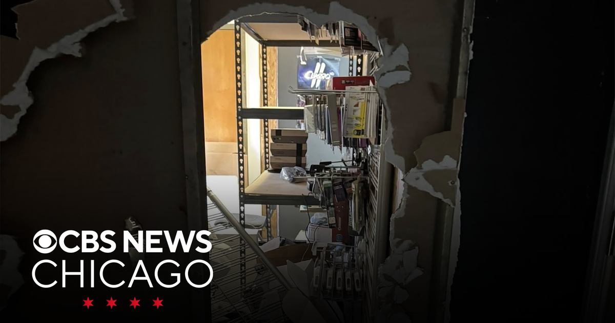 Burglars bust through wall to break into South Side video game store ...