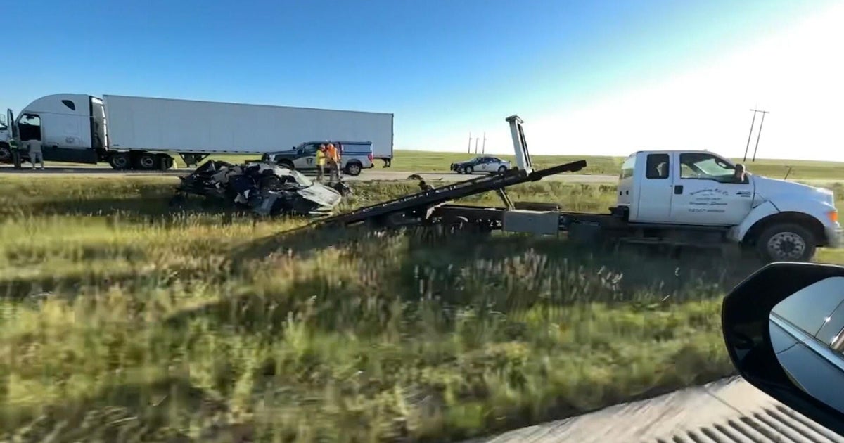 3 people, including 2 children, killed in crash on I-70 near Limon, CSP says 