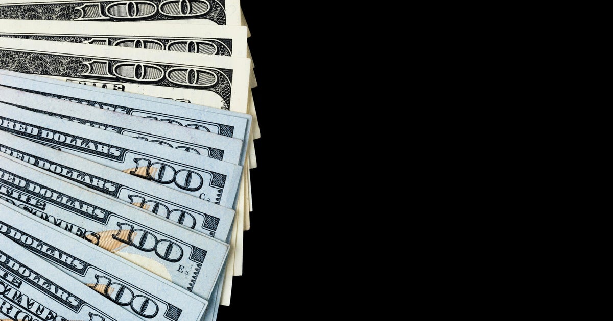 $10,000 long-term CD vs. $10,000 high-yield savings account: Here's which earns more now 