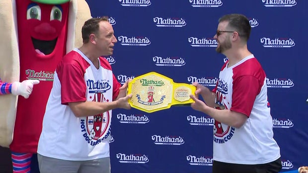 hot-dog-eating-contest-weigh-in-so-hi-res-still-12-32-1506.jpg