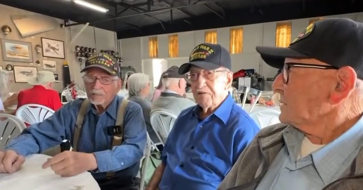 WWII veterans start new friendships during July 4th celebration