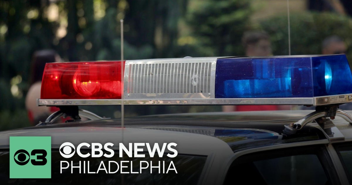 Philadelphia police officer dies after suffering a medical emergency