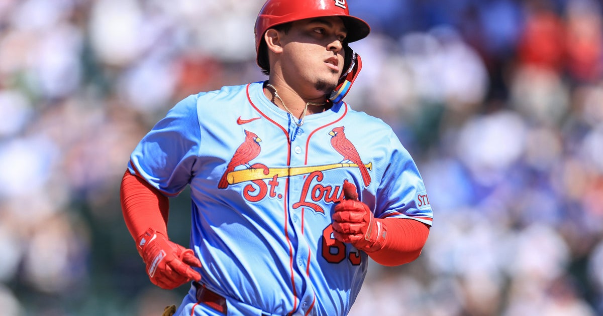 Pozo's pinch-hit homer in the 8th powers Cardinals past Cubs, Busch 8-6 