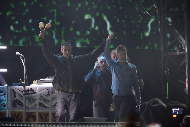 Why did the oasis reunite 