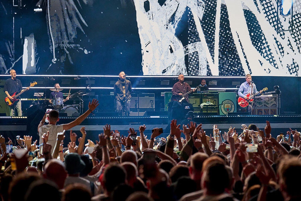britpop-rockers-oasis-reunite-for-first-concert-in-16-years-cbs-news