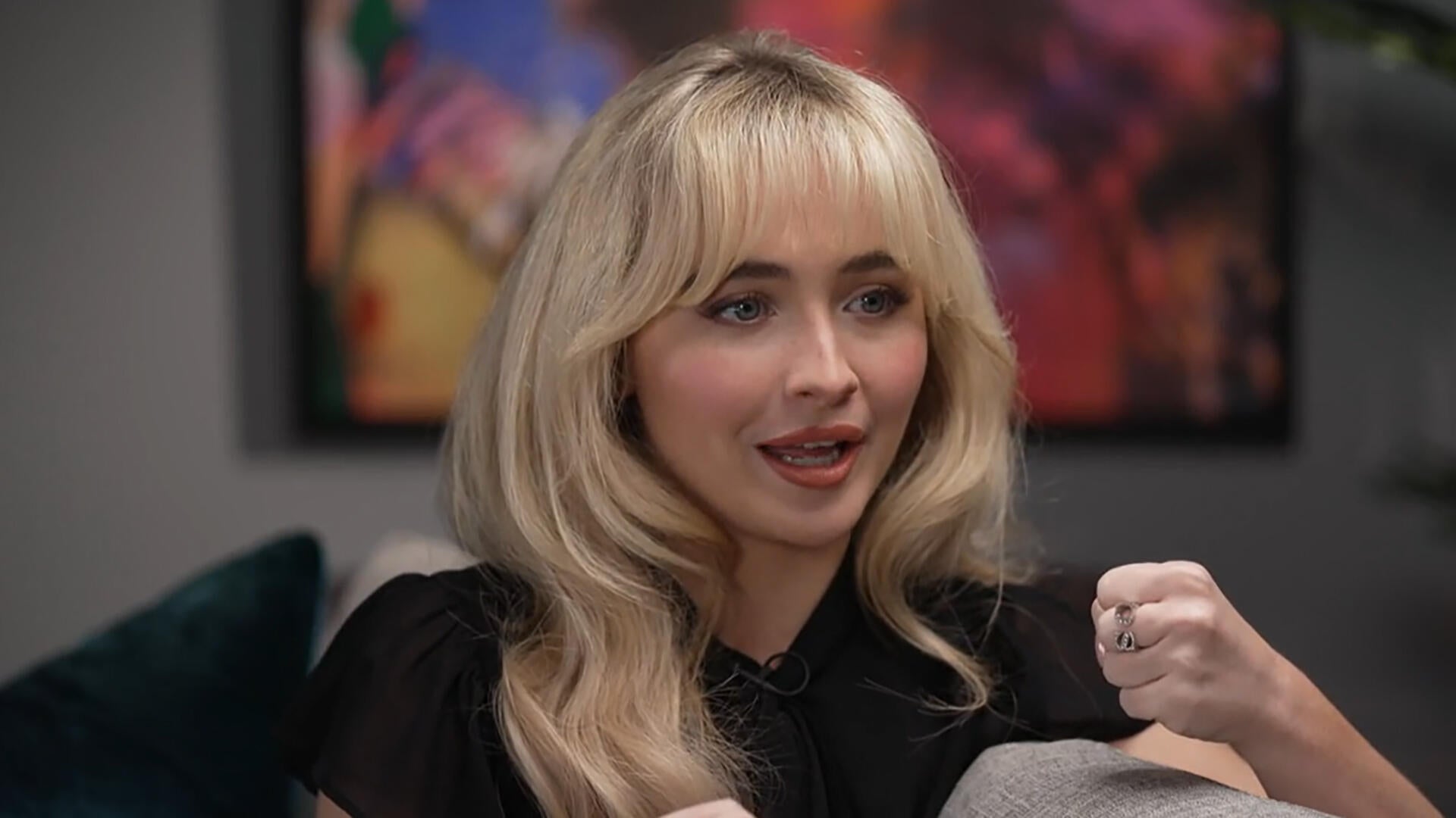 sabrina-carpenter-profile-1920.jpg
